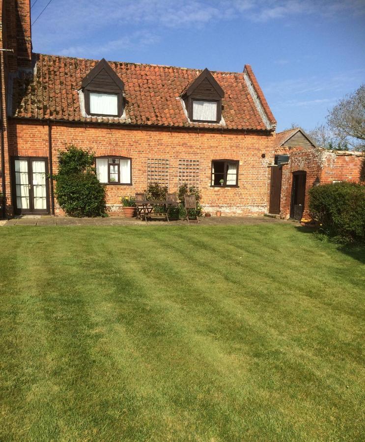 Dairy Cottage Cockley Cley Экстерьер фото